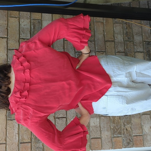 Silky Blouse - Picture 2 of 6